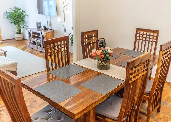 Apartament Bright & Spacious Riverside With Balcony *