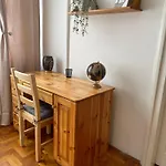 Bright & Spacious Riverside With Balcony Apartment *