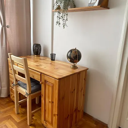 Bright & Spacious Riverside With Balcony Apartman *