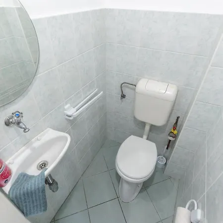 Bright & Spacious Riverside With Balcony Apartman *